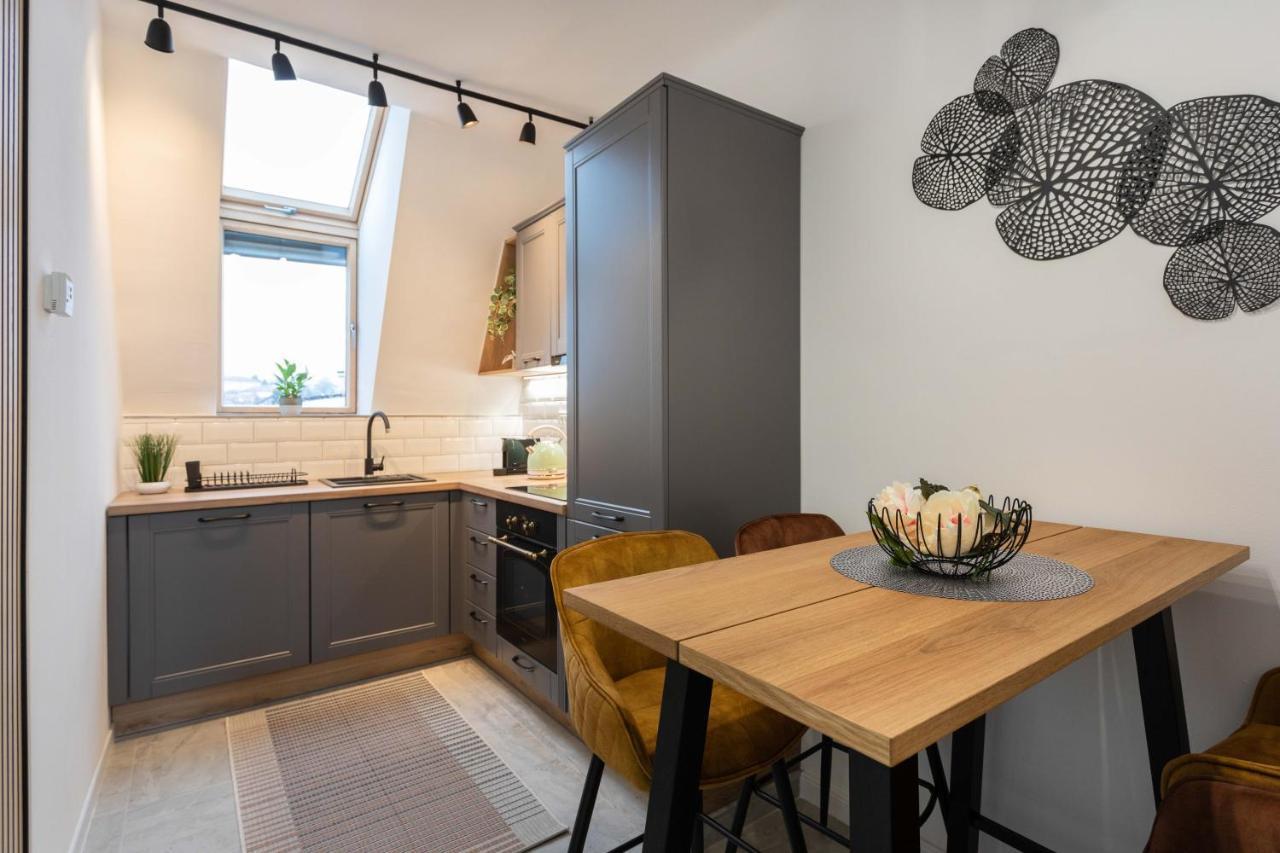 Design 1Bdr Loft Near Kvaternik Square Apartman Zágráb Kültér fotó